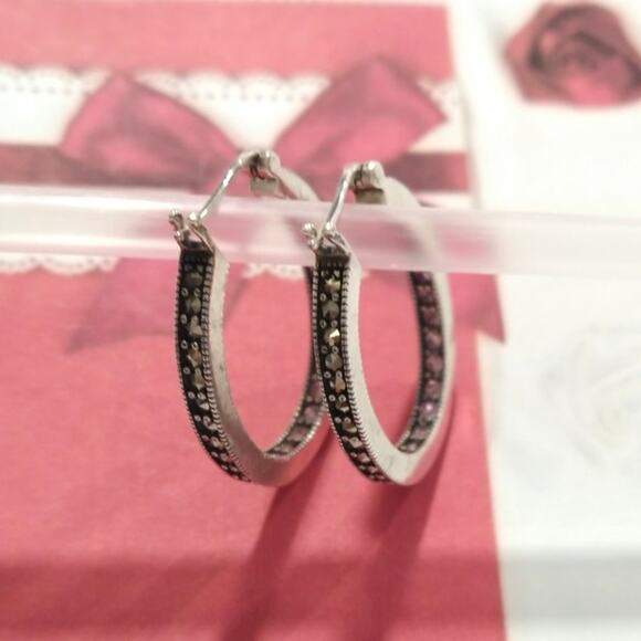 925 Sterling Silver Round Hoop Huggie Earrings Pink Sapphires Marcasites Signed - Picture 6 of 15